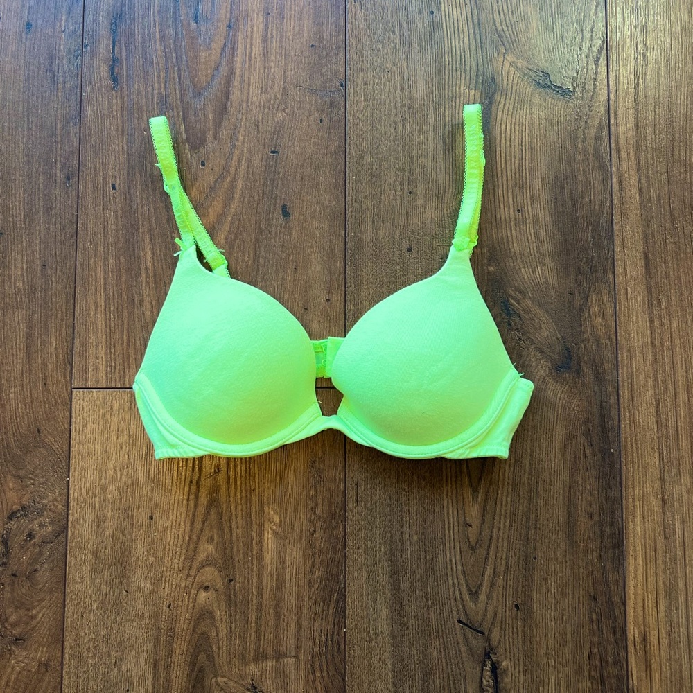 ✨Victoria’s Secret Cotton Bra 32B